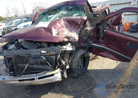 2002 Chevrolet Silverado 1500 Ls из США, поврежденный, VIN 2GCEC19V121175205